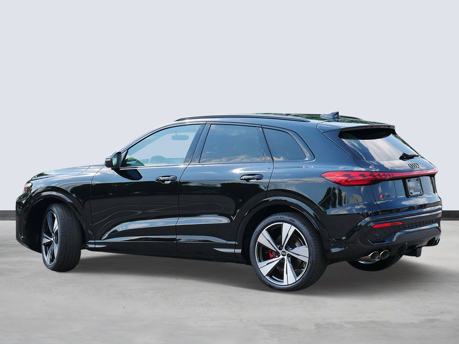 Thumbnail: 2026 Audi SQ5 - 3