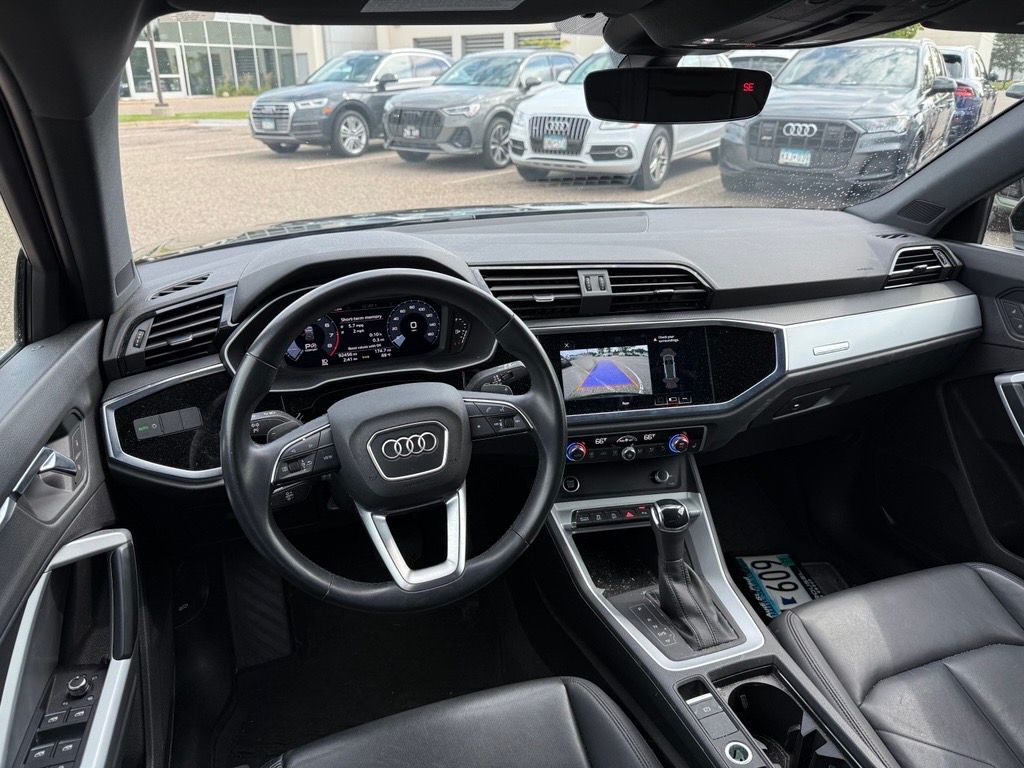 Thumbnail: 2021 Audi Q3 - 5