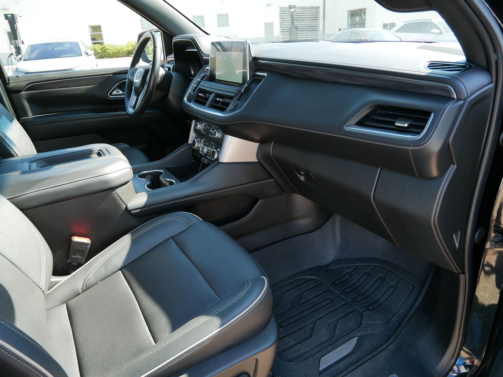 Thumbnail: 2022 GMC Yukon - 13