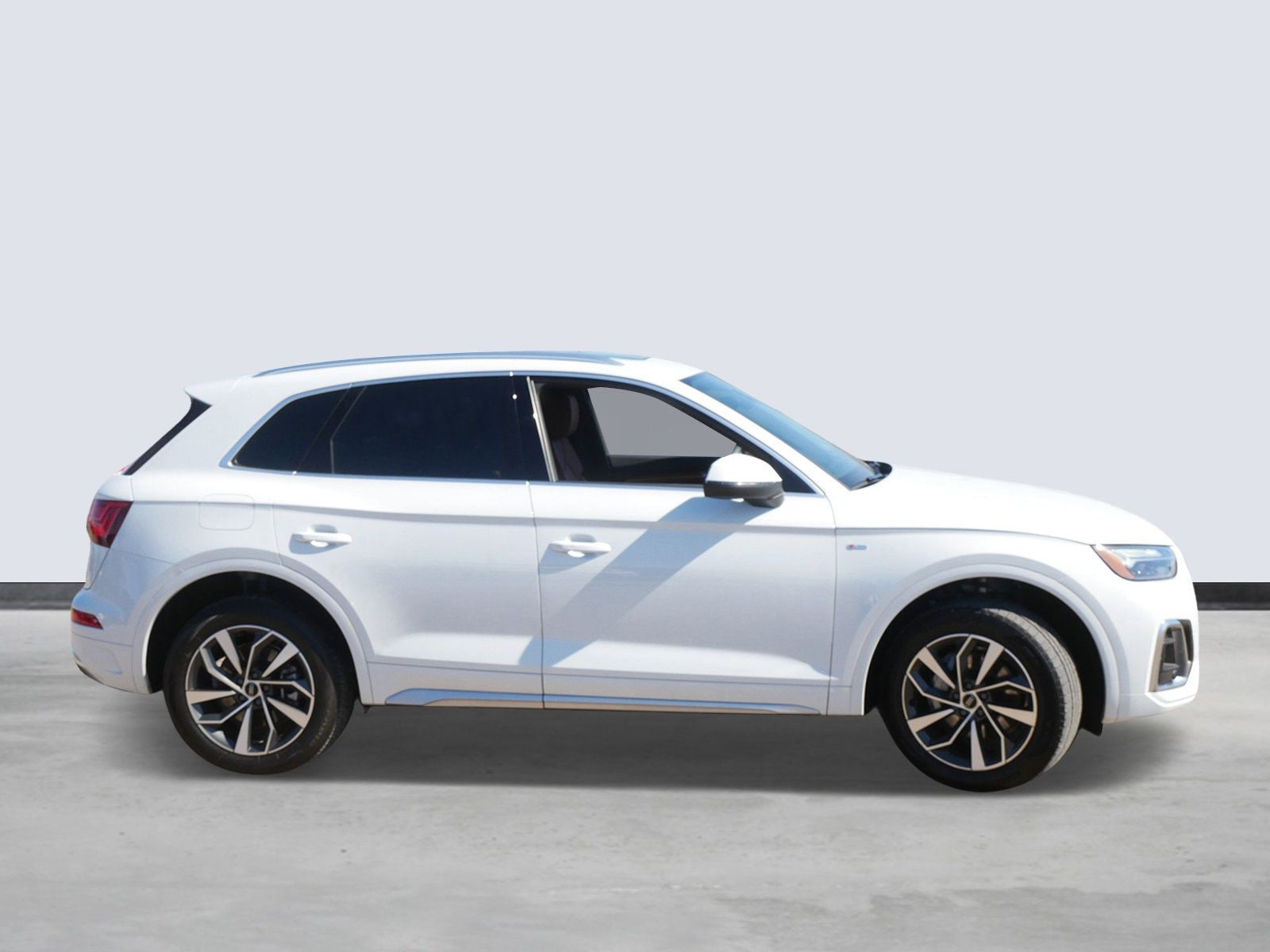 Thumbnail: 2023 Audi Q5 - 5