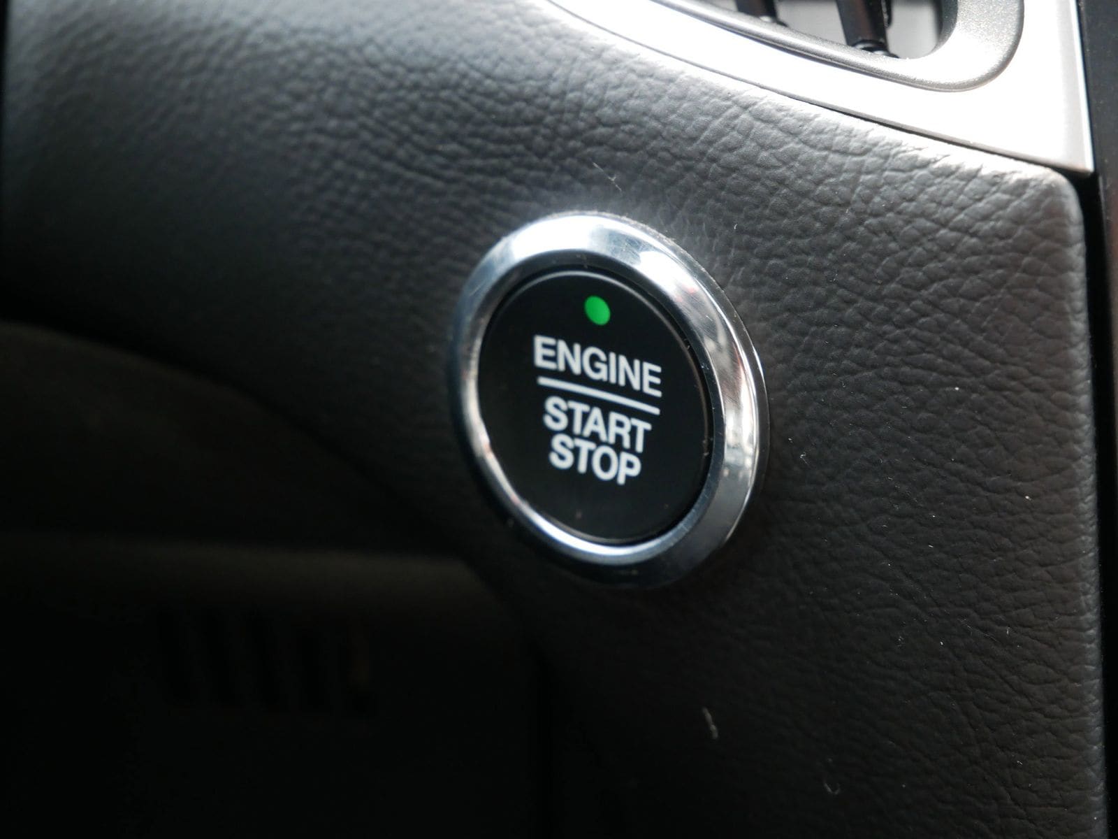 Thumbnail: 2024 Ford Edge - 13