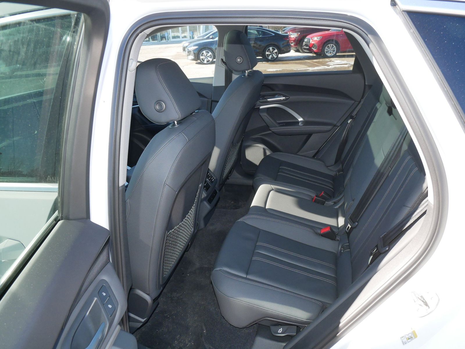 Thumbnail: 2025 Audi Q5 - 10