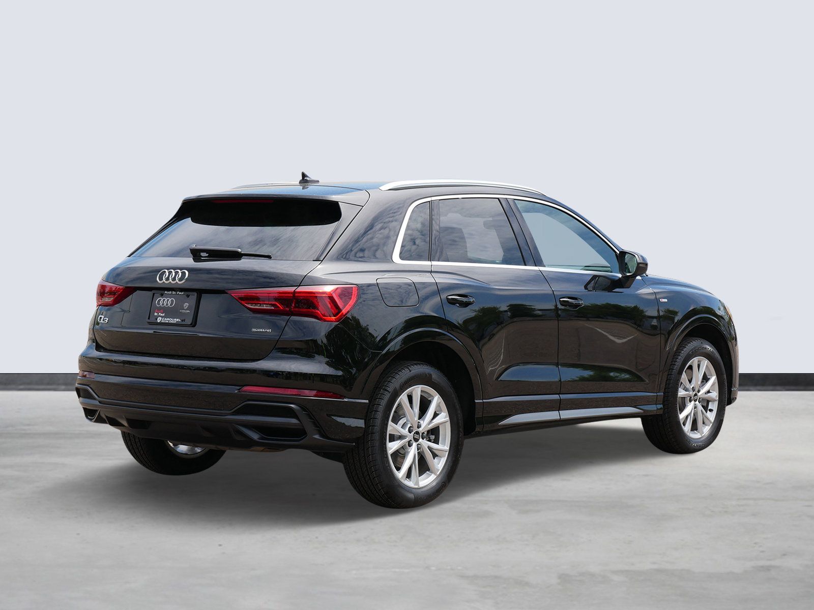 2022 Audi Q3 S line Premium photo 4
