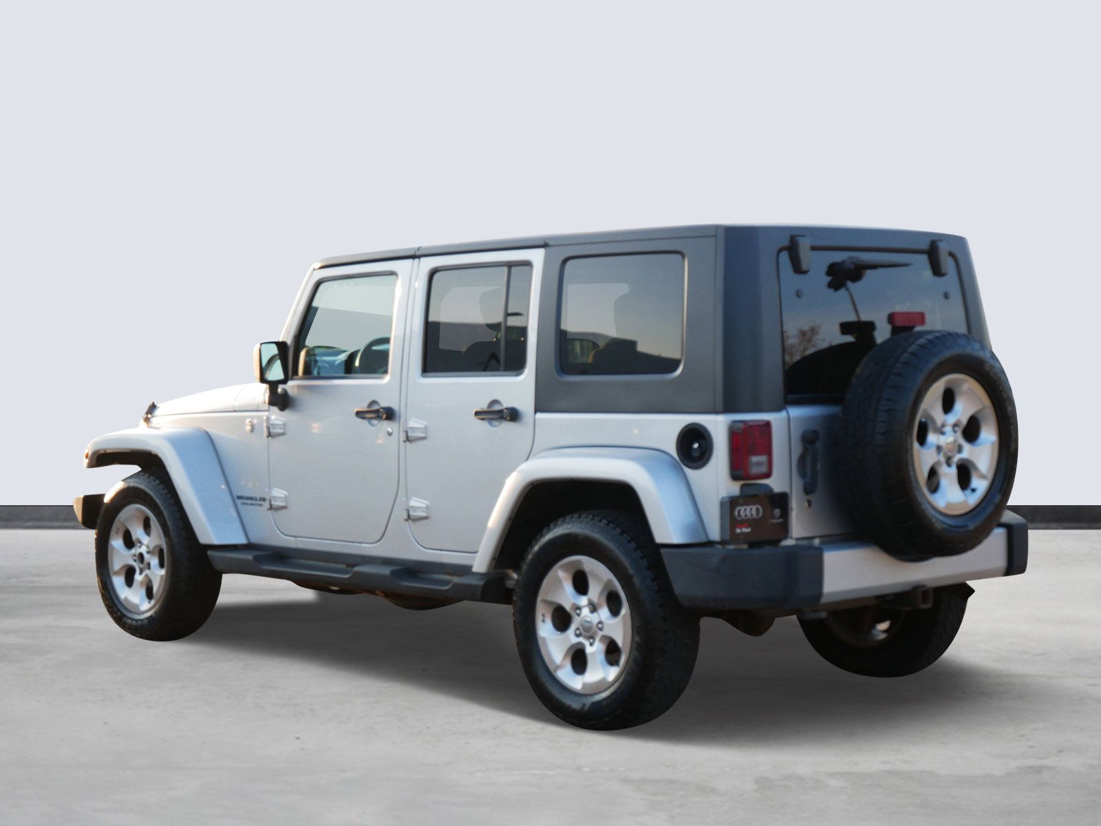 Thumbnail: 2010 Jeep Wrangler - 3