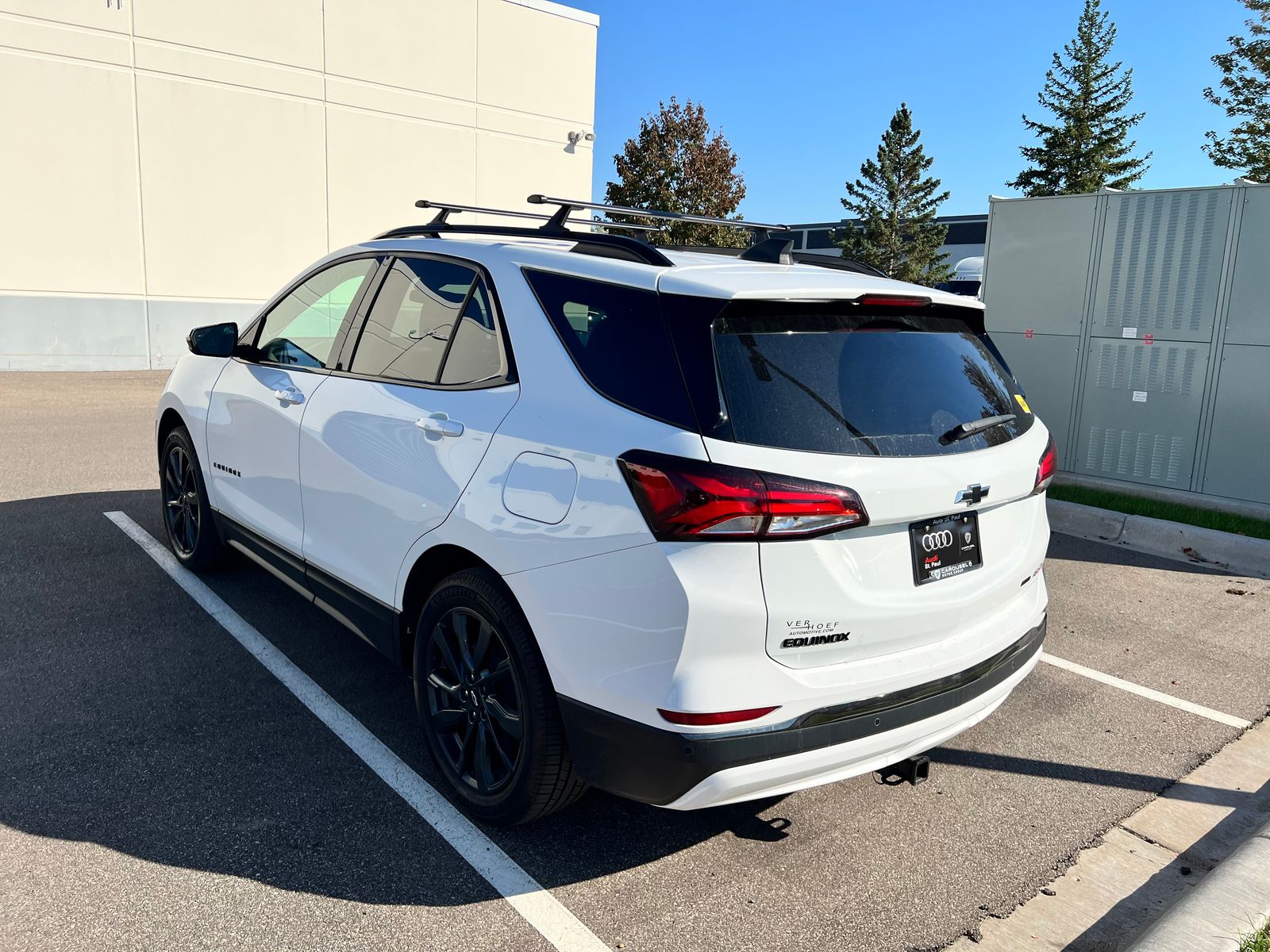 Thumbnail: 2022 Chevrolet Equinox - 4