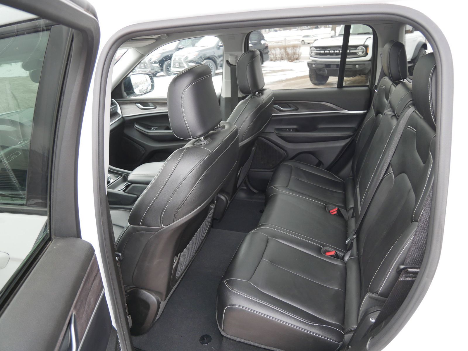 Thumbnail: 2024 Jeep Grand Cherokee - 9