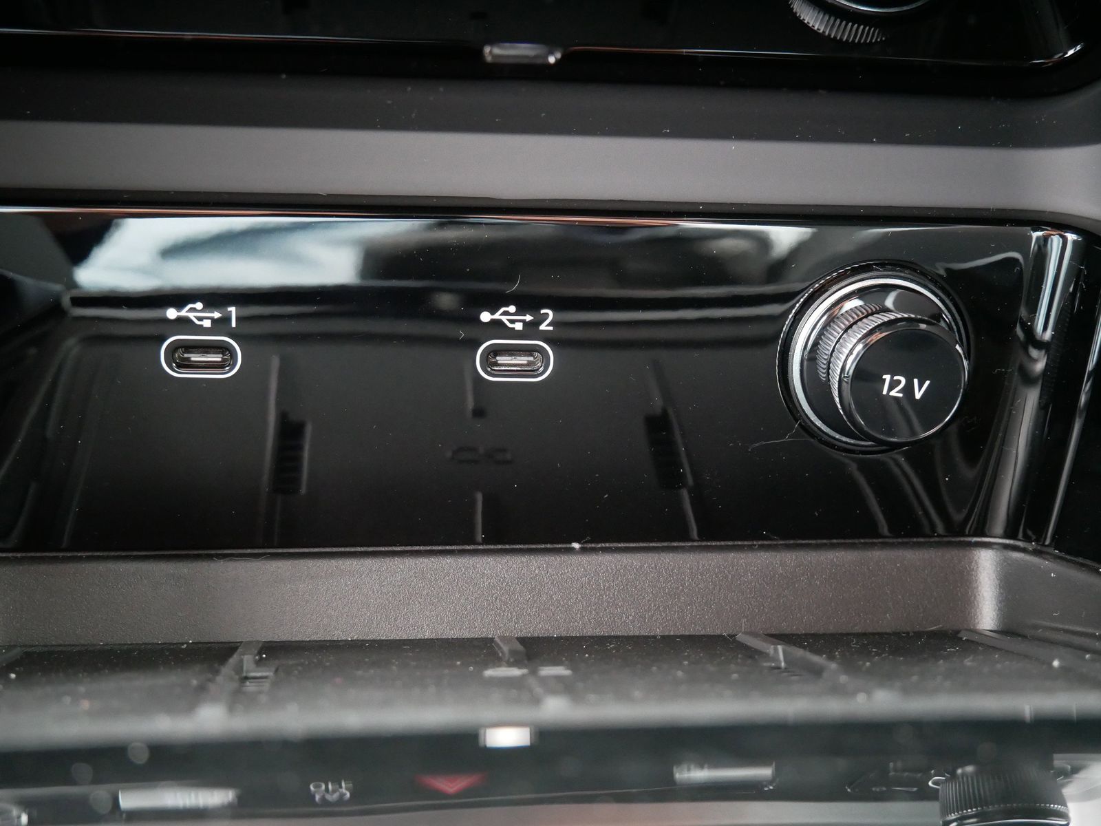 Thumbnail: 2025 Audi Q5 - 16