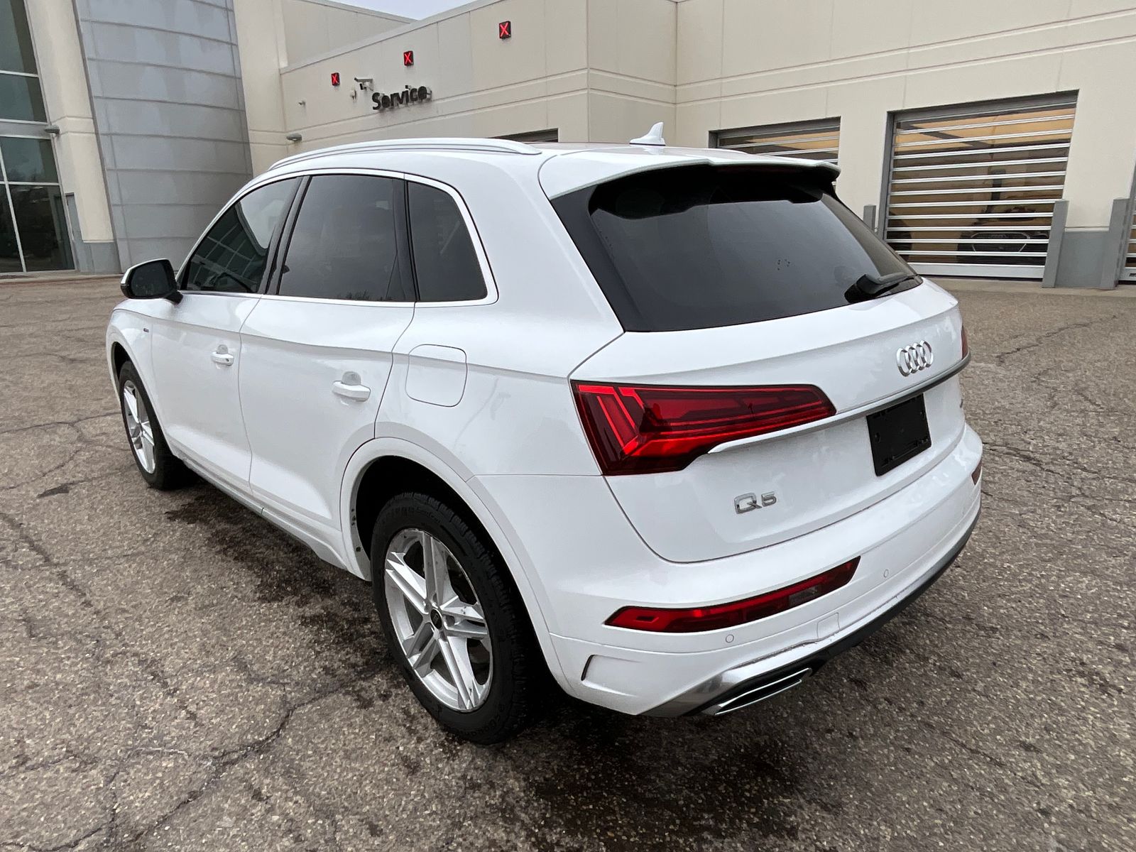 Thumbnail: 2024 Audi Q5 - 16