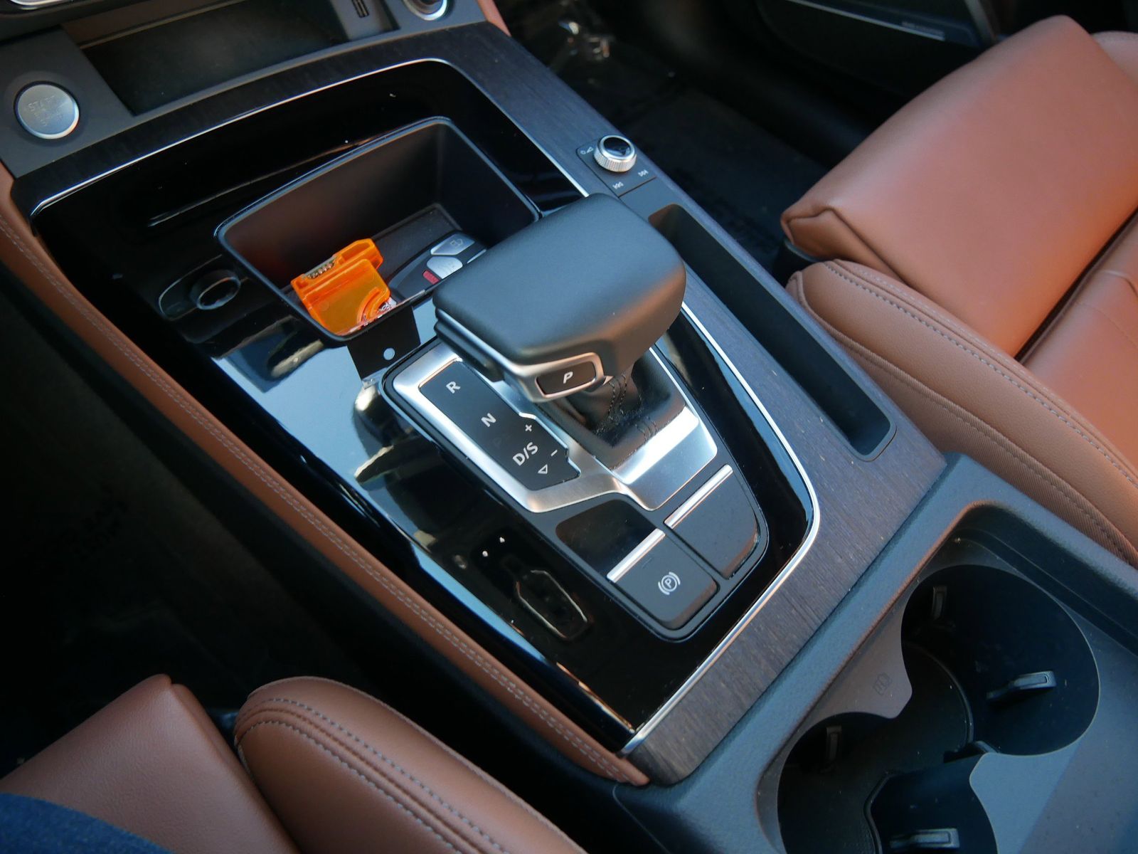 Thumbnail: 2025 Audi Q5 - 17