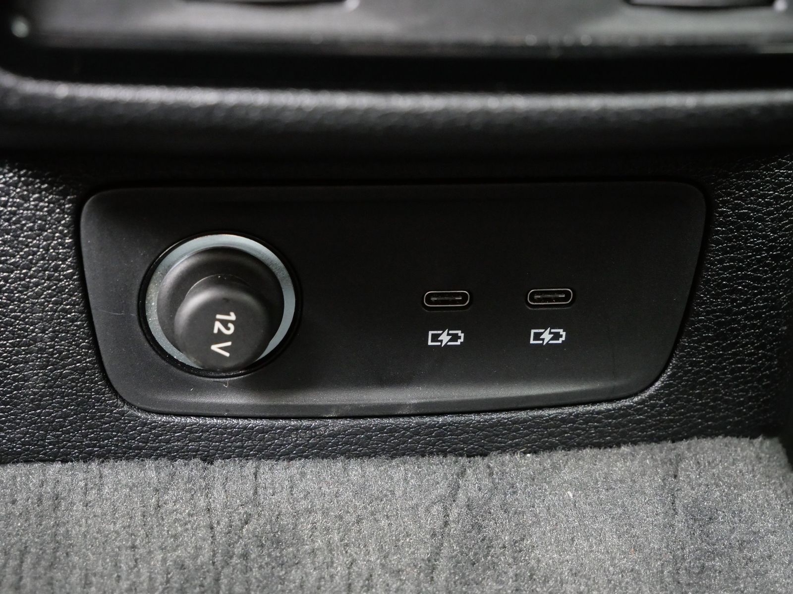 Thumbnail: 2023 Audi Q3 - 15