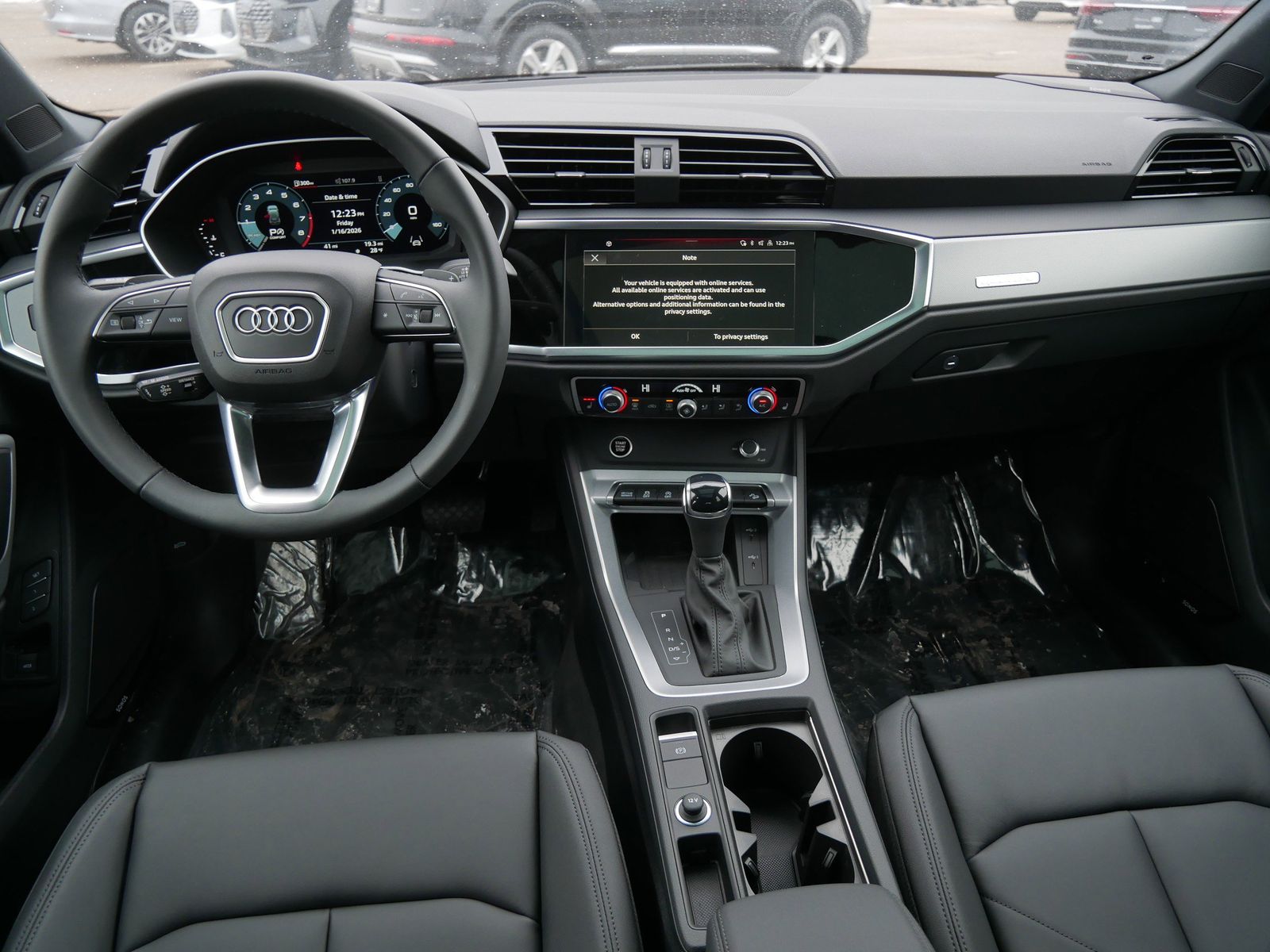 Thumbnail: 2025 Audi Q3 - 12