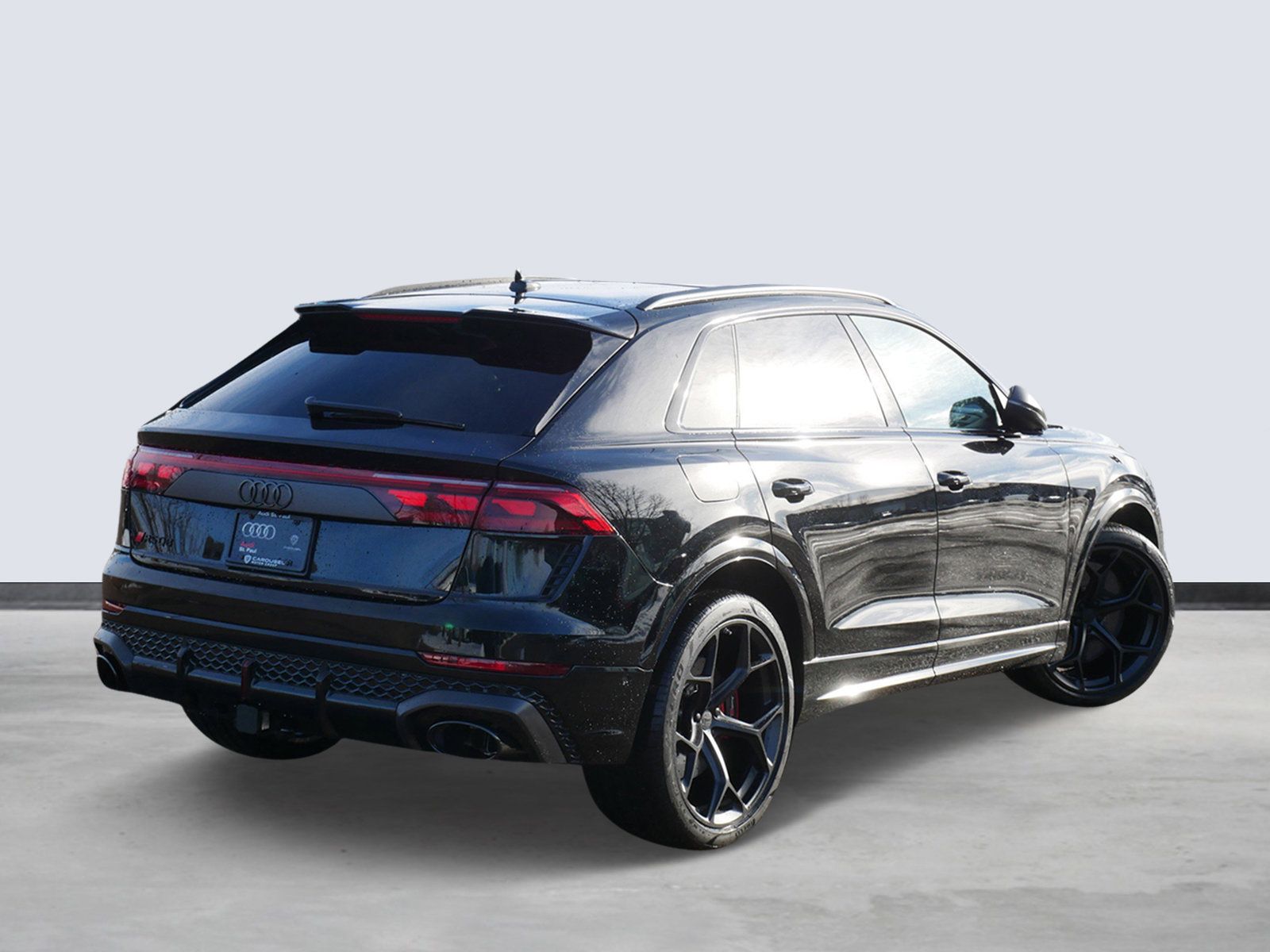 Thumbnail: 2026 Audi RS Q8 - 4