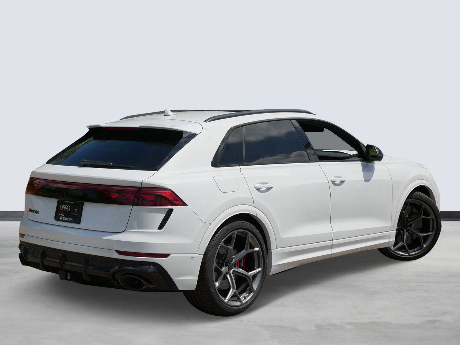 Thumbnail: 2026 Audi RS Q8 - 4