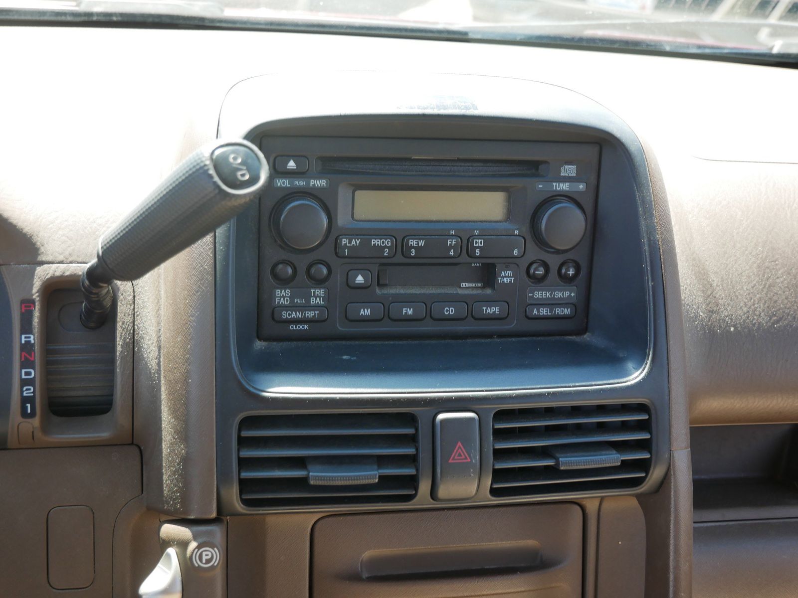 Thumbnail: 2004 Honda CR-V - 13