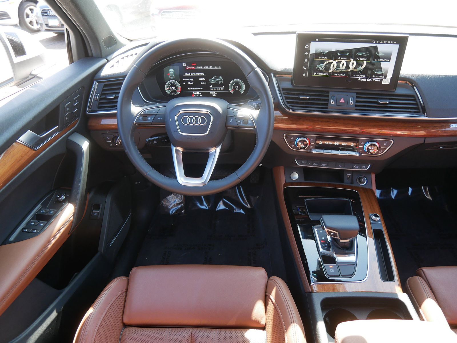 Thumbnail: 2023 Audi Q5 - 11