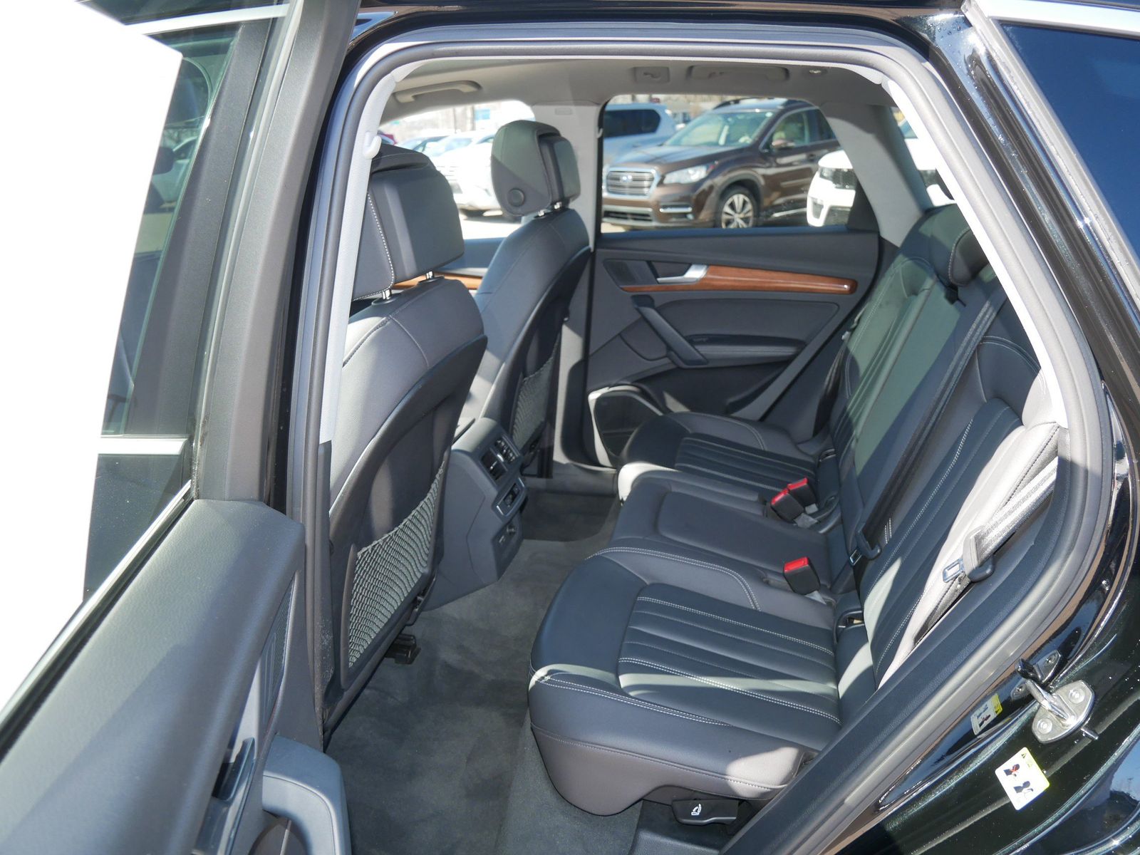 Thumbnail: 2023 Audi Q5 - 10