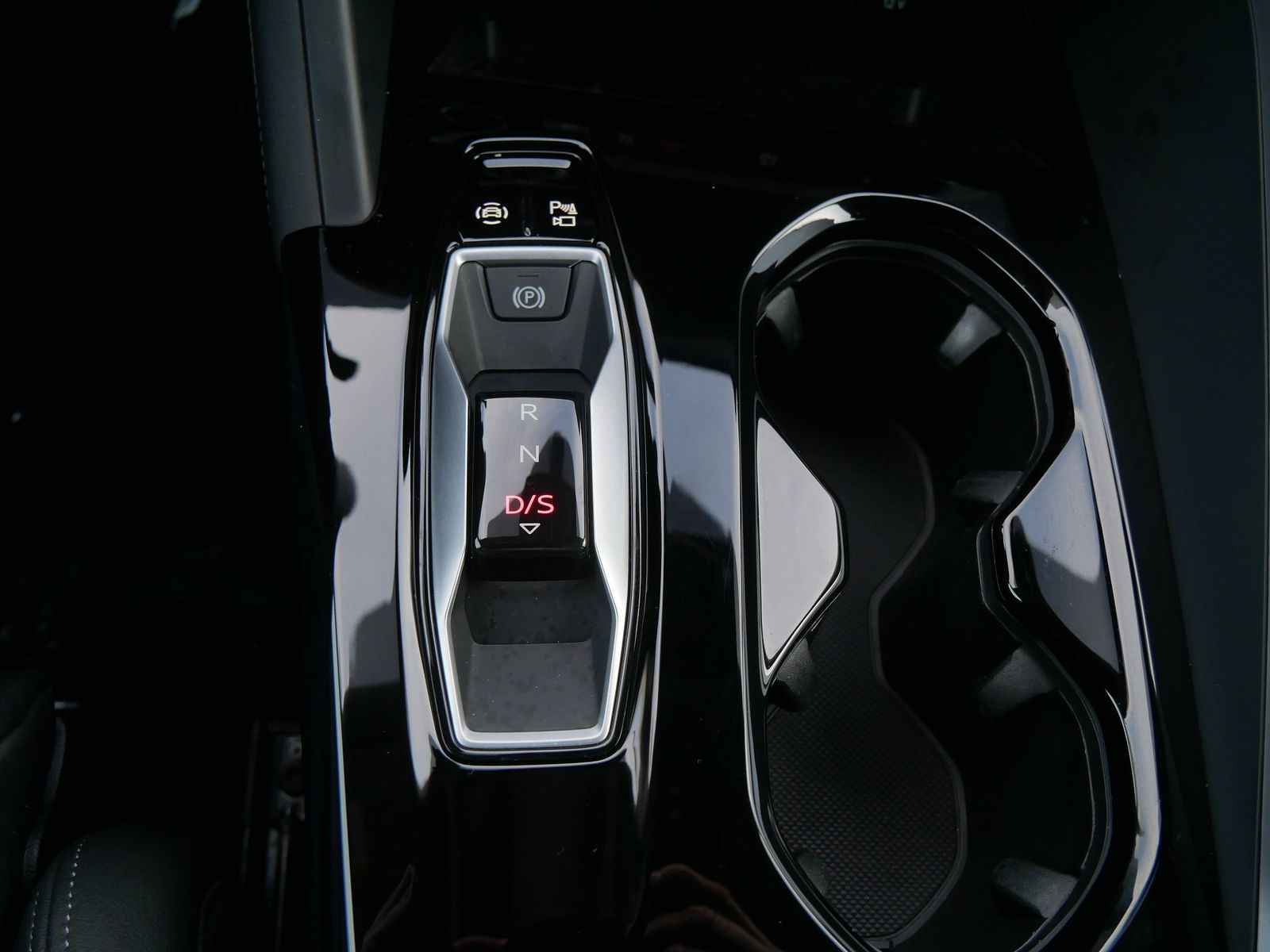 Thumbnail: 2025 Audi Q5 - 21