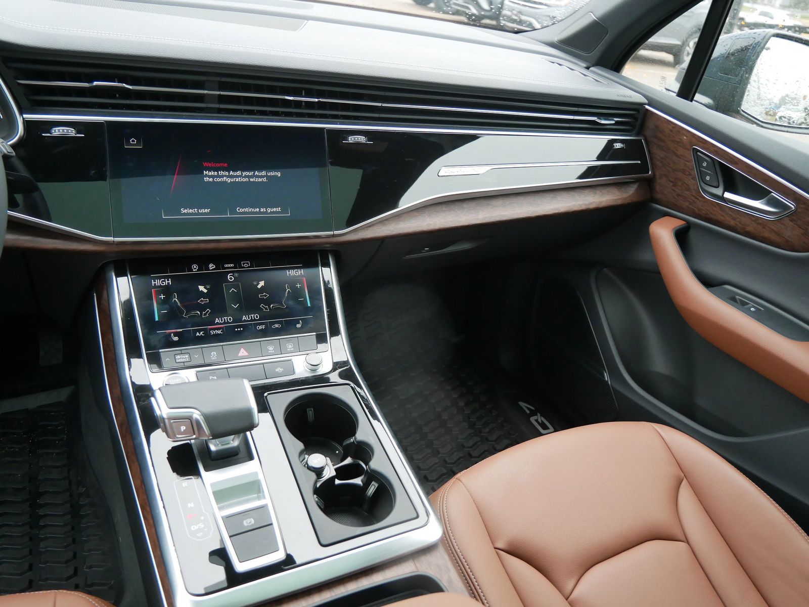 Thumbnail: 2025 Audi Q7 - 13