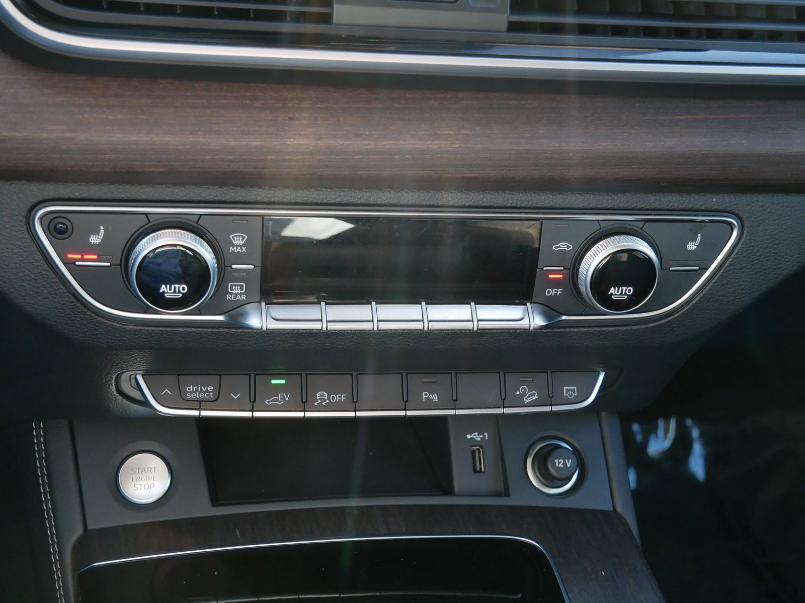 Thumbnail: 2024 Audi Q5 - 15