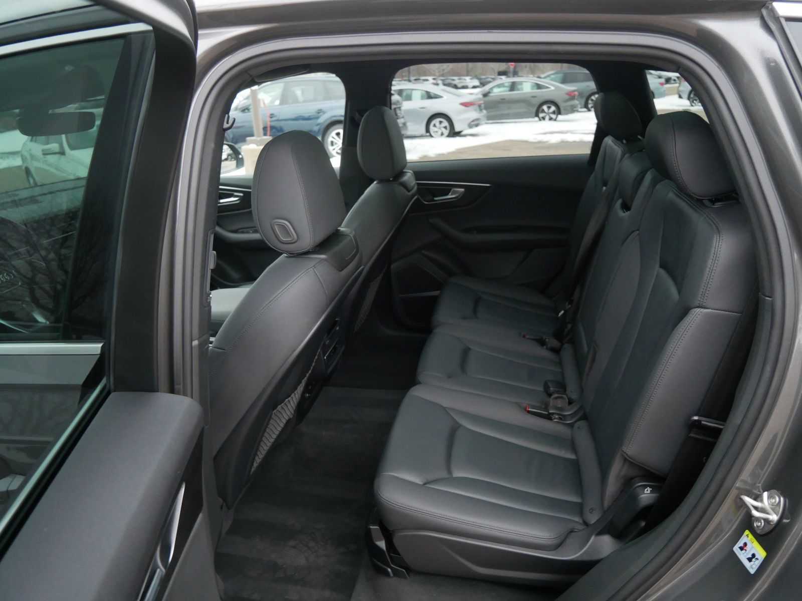 Thumbnail: 2021 Audi Q7 - 10