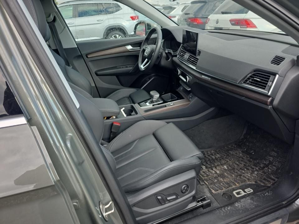 Thumbnail: 2025 Audi Q5 - 2