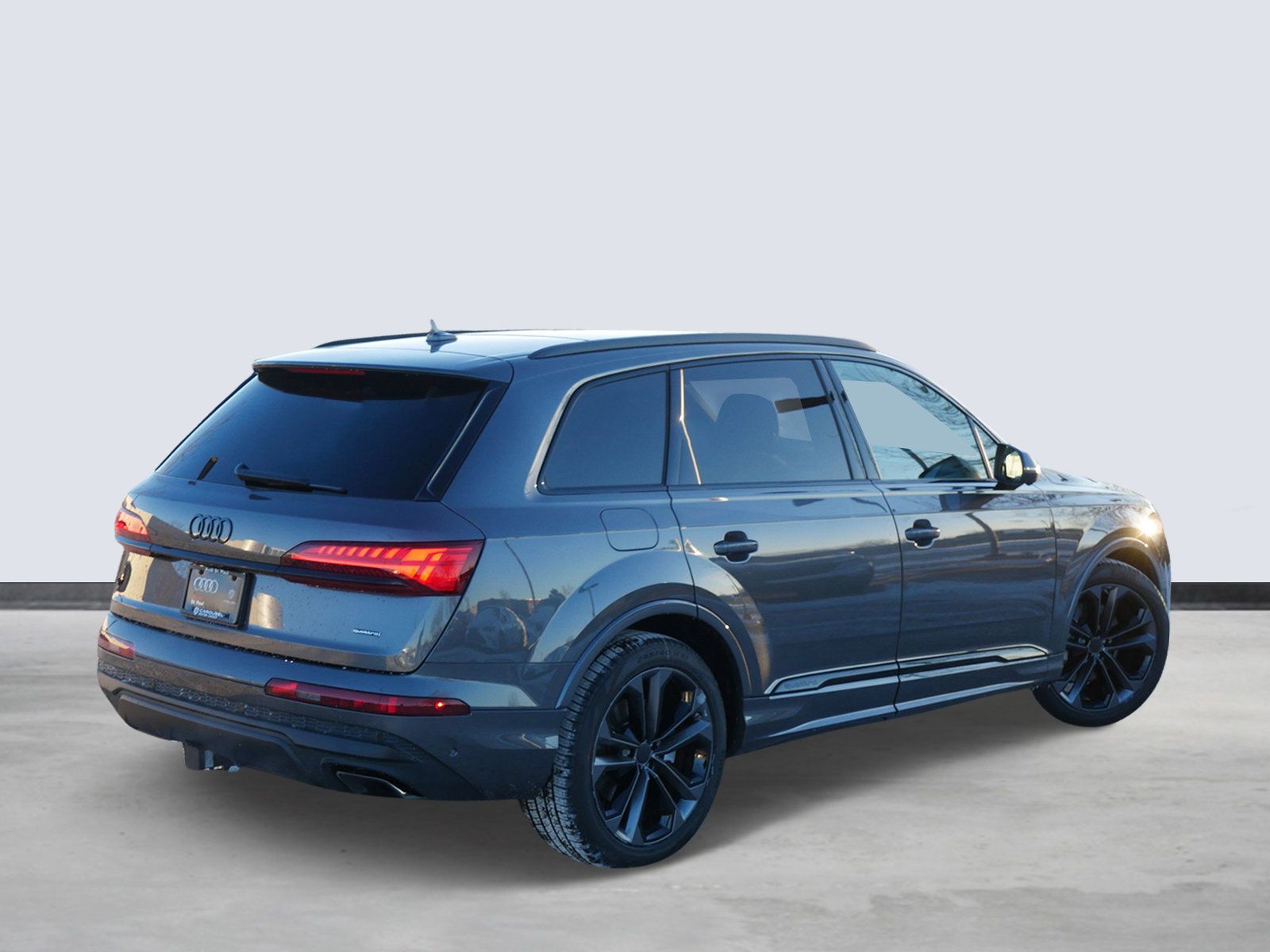 Thumbnail: 2026 Audi Q7 - 4