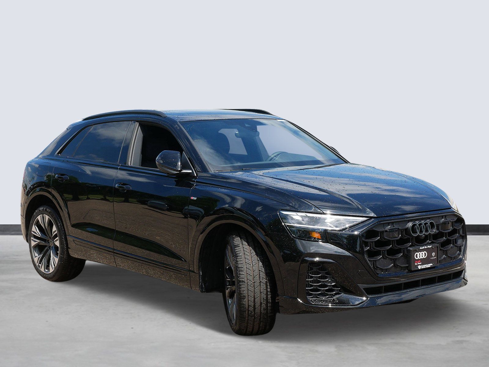Thumbnail: 2026 Audi Q8 - 6