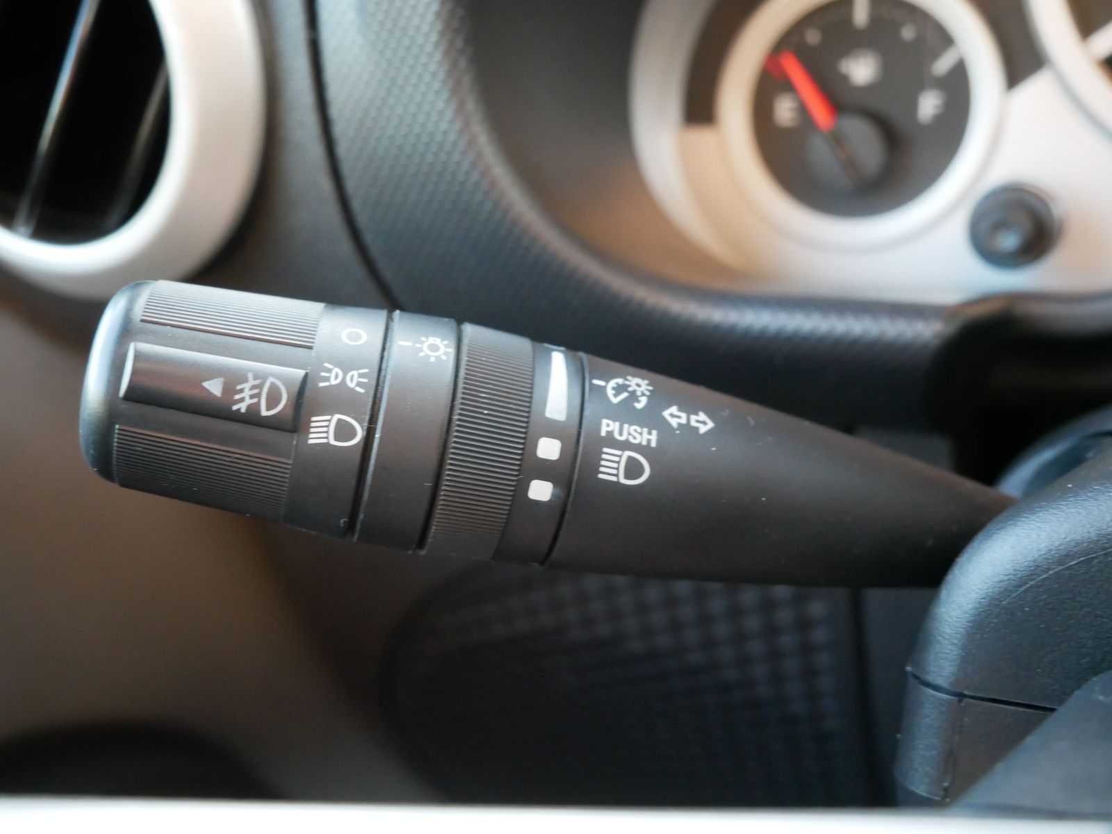 Thumbnail: 2010 Jeep Wrangler - 23