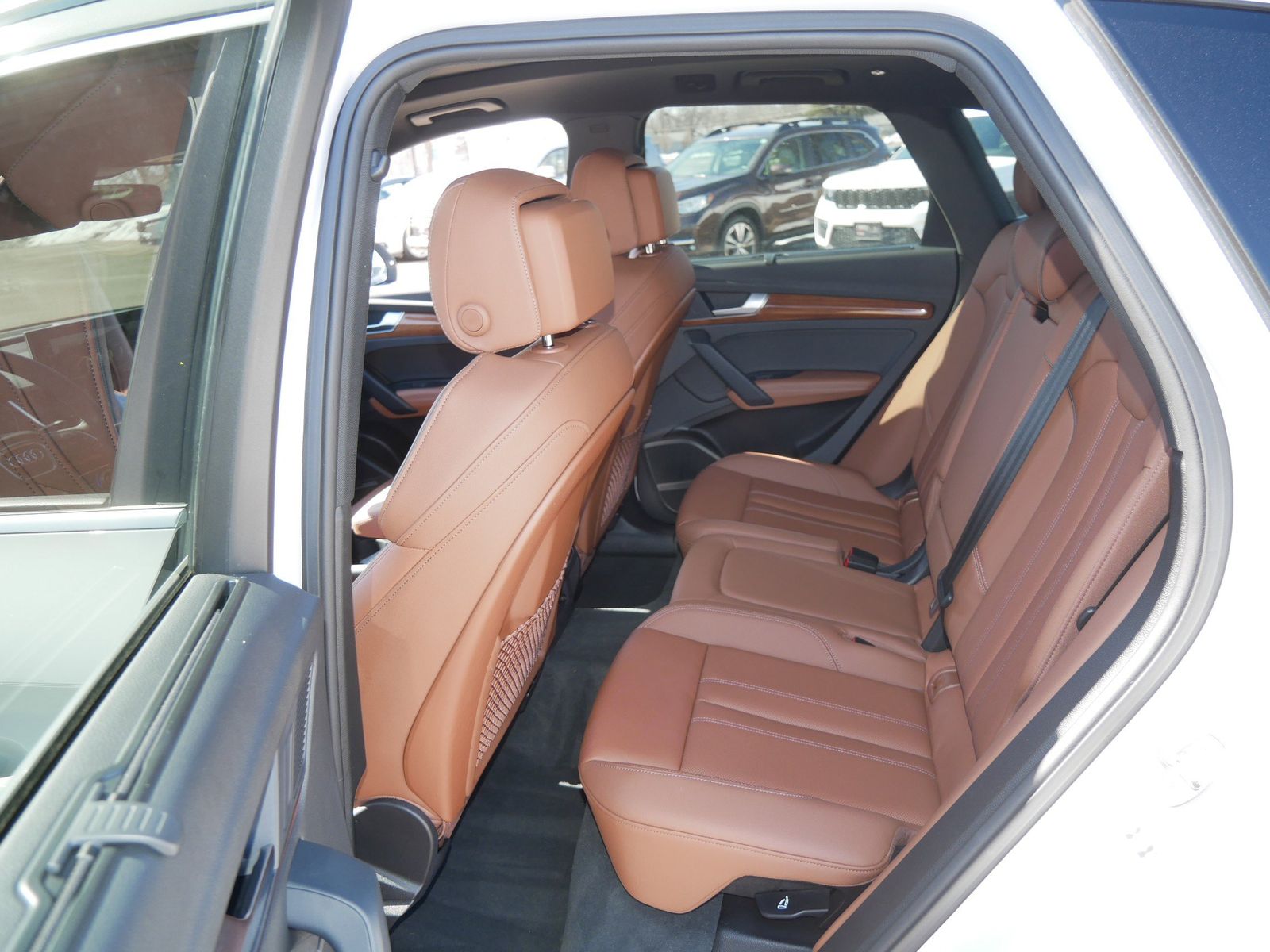 Thumbnail: 2023 Audi Q5 - 10