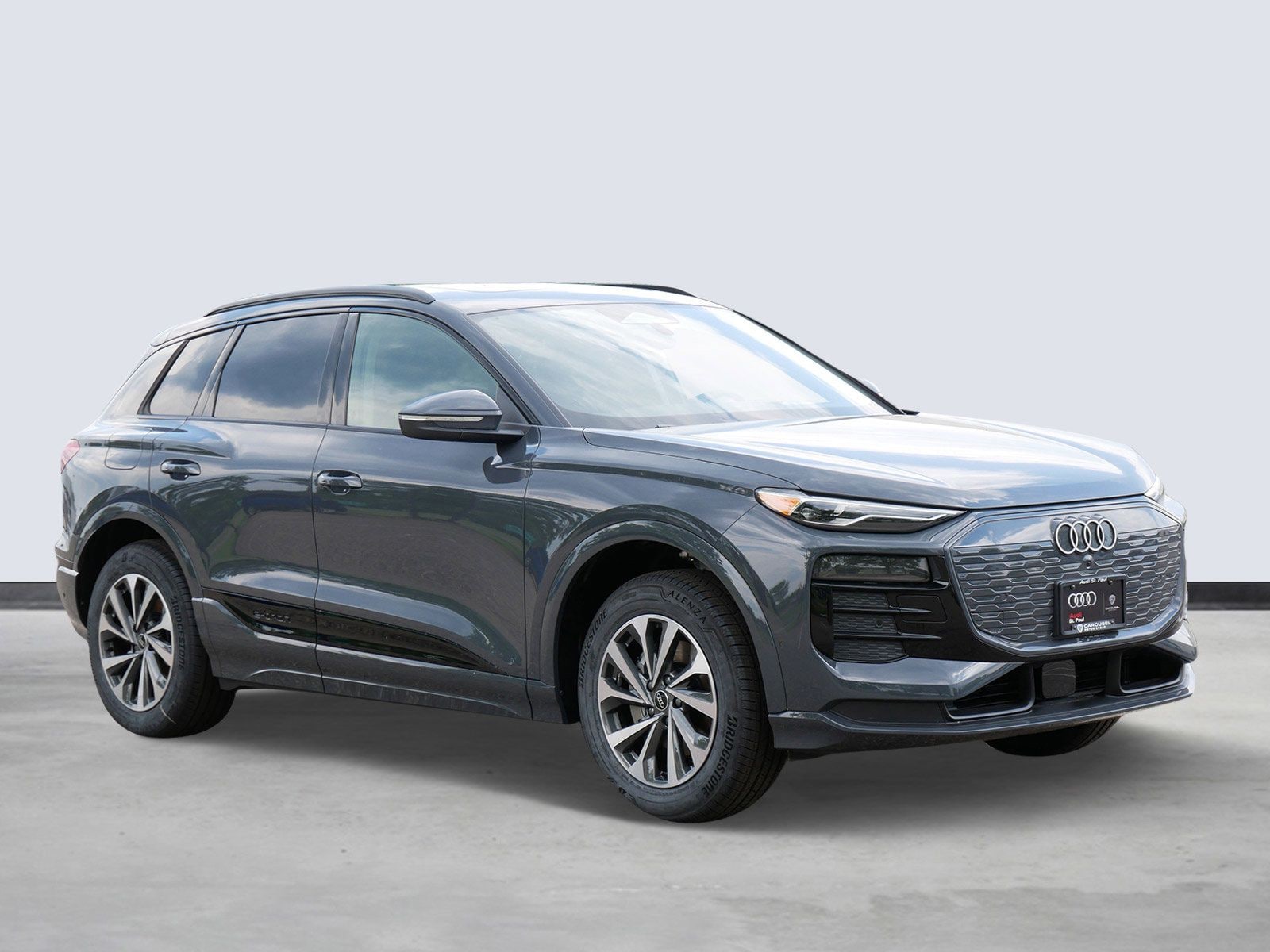 Thumbnail: 2025 Audi Q6 e-tron - 6