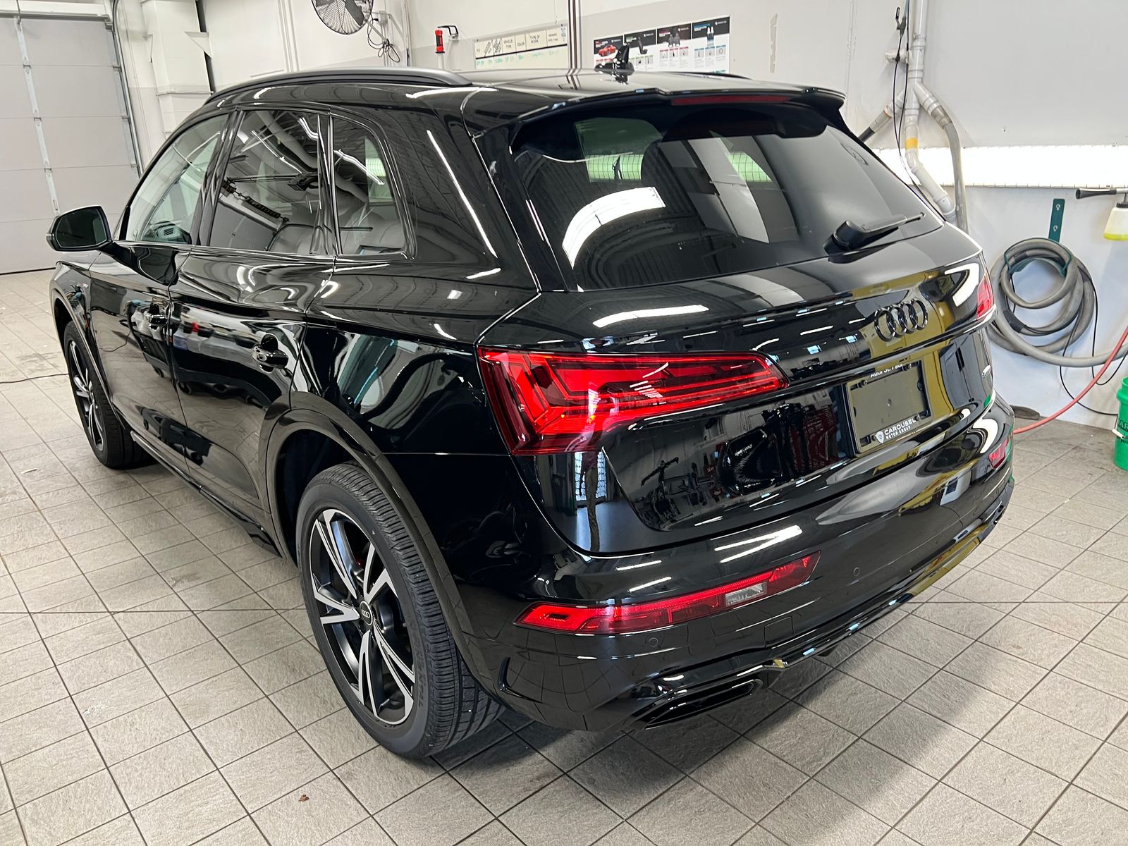 Thumbnail: 2025 Audi Q5 - 3