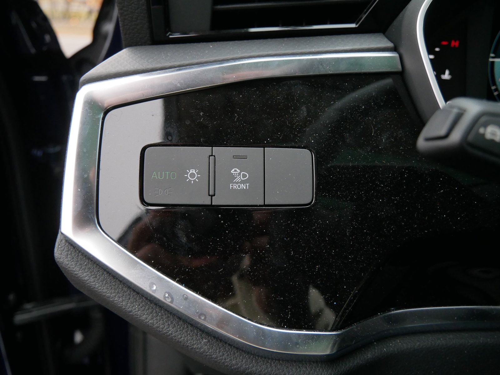 Thumbnail: 2025 Audi Q3 - 29