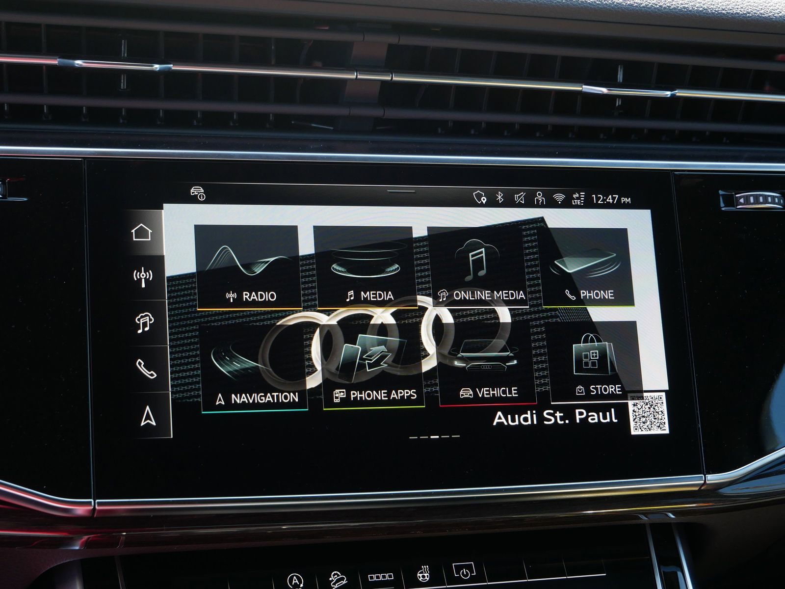 Thumbnail: 2026 Audi Q7 - 21