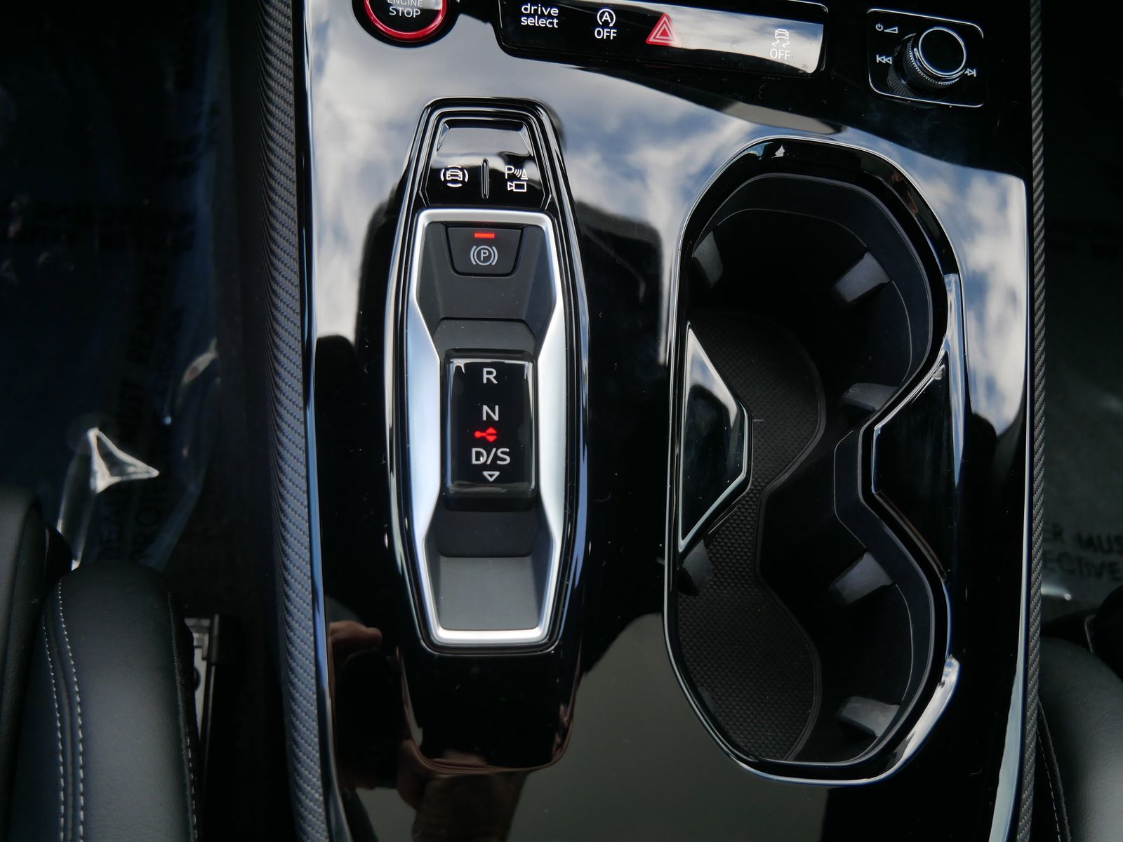 Thumbnail: 2025 Audi S5 - 17