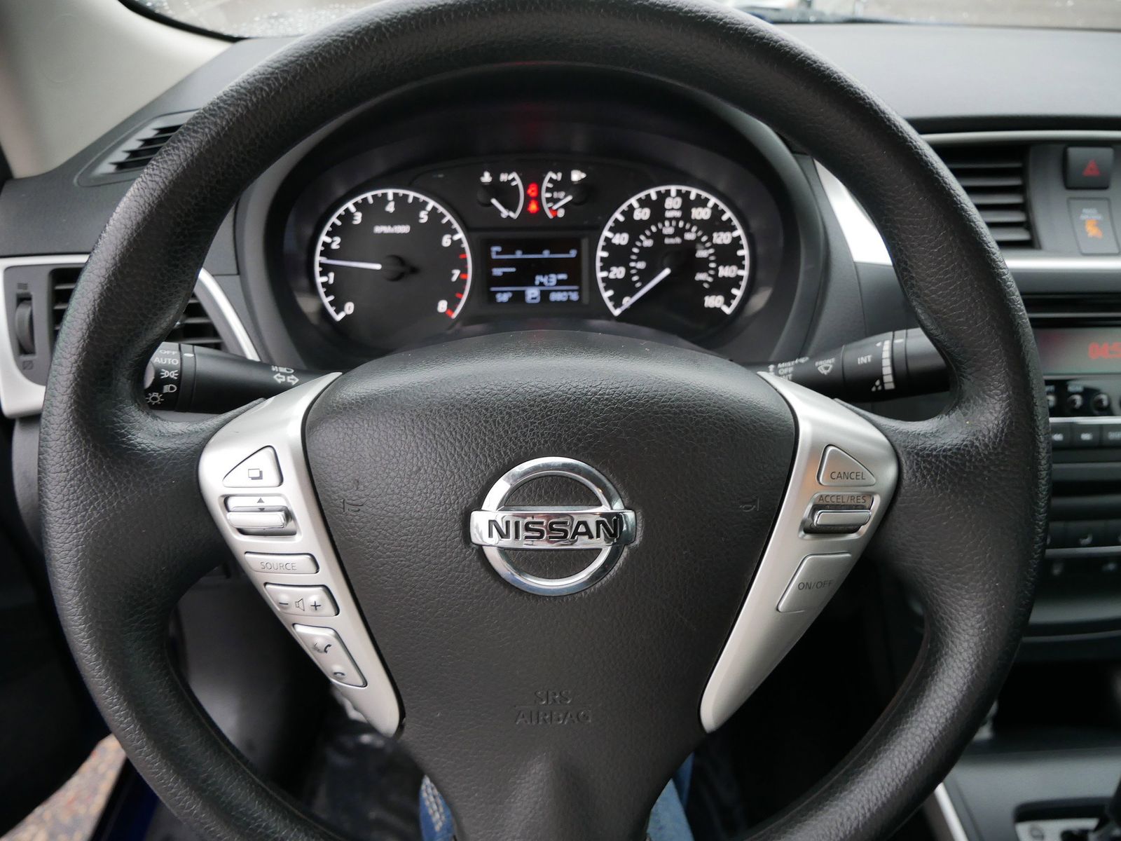 Thumbnail: 2017 Nissan Sentra - 18