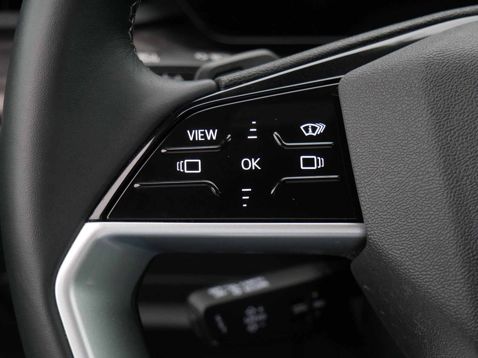 Thumbnail: 2025 Audi Q5 - 20