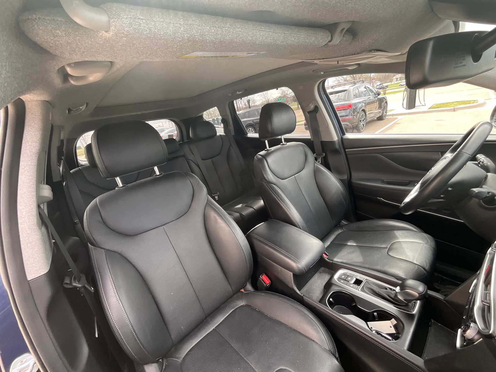 Thumbnail: 2019 Hyundai Santa Fe - 3