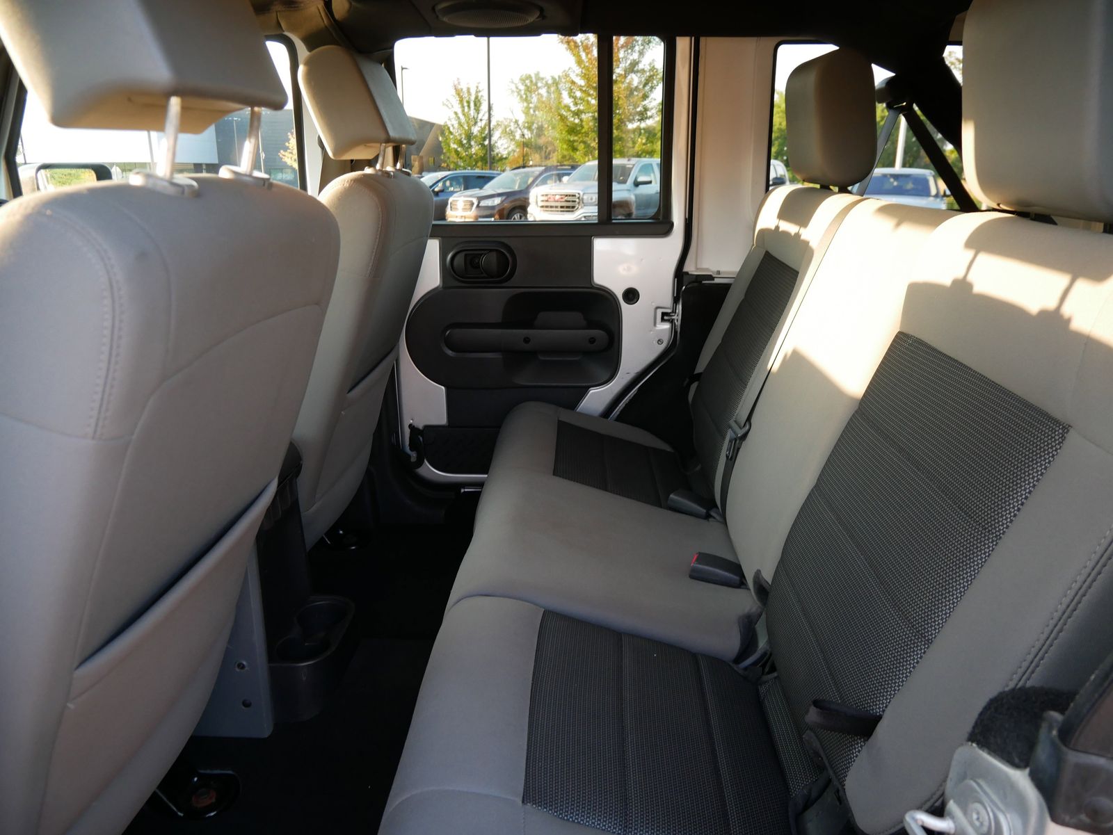 Thumbnail: 2010 Jeep Wrangler - 9