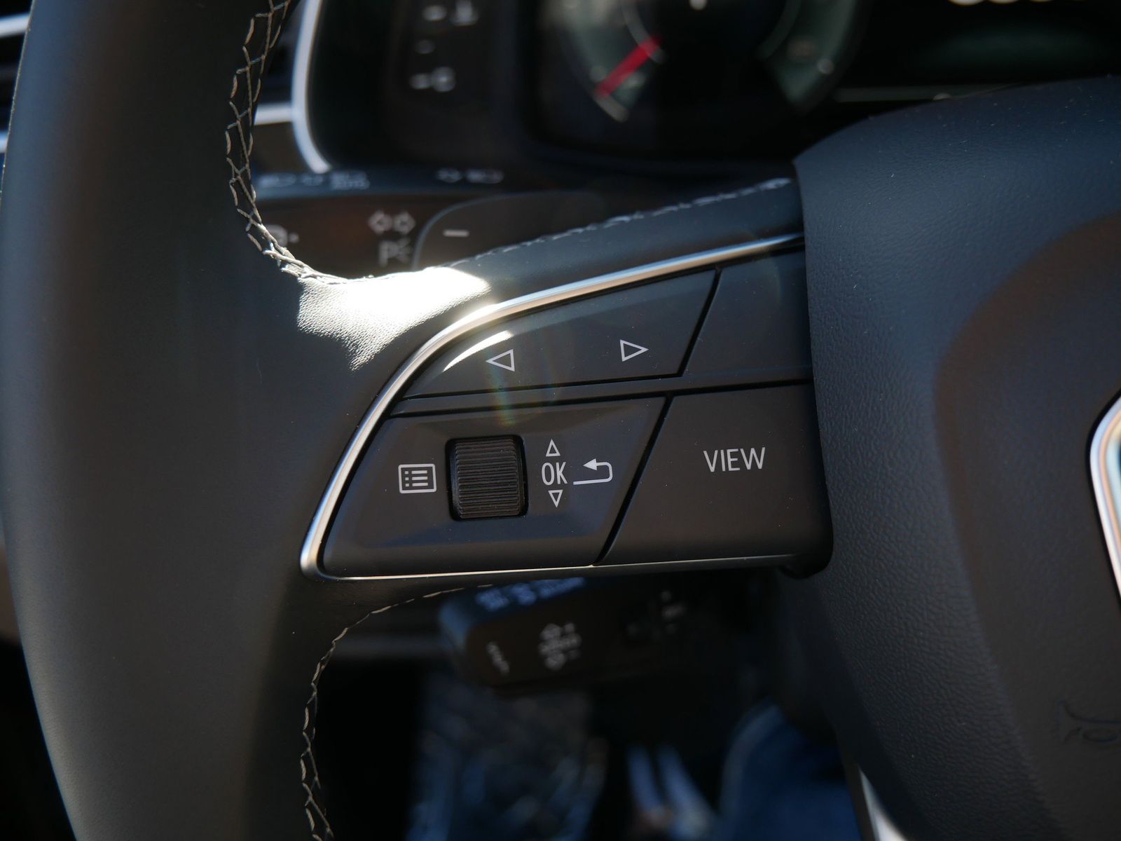 Thumbnail: 2026 Audi Q7 - 26