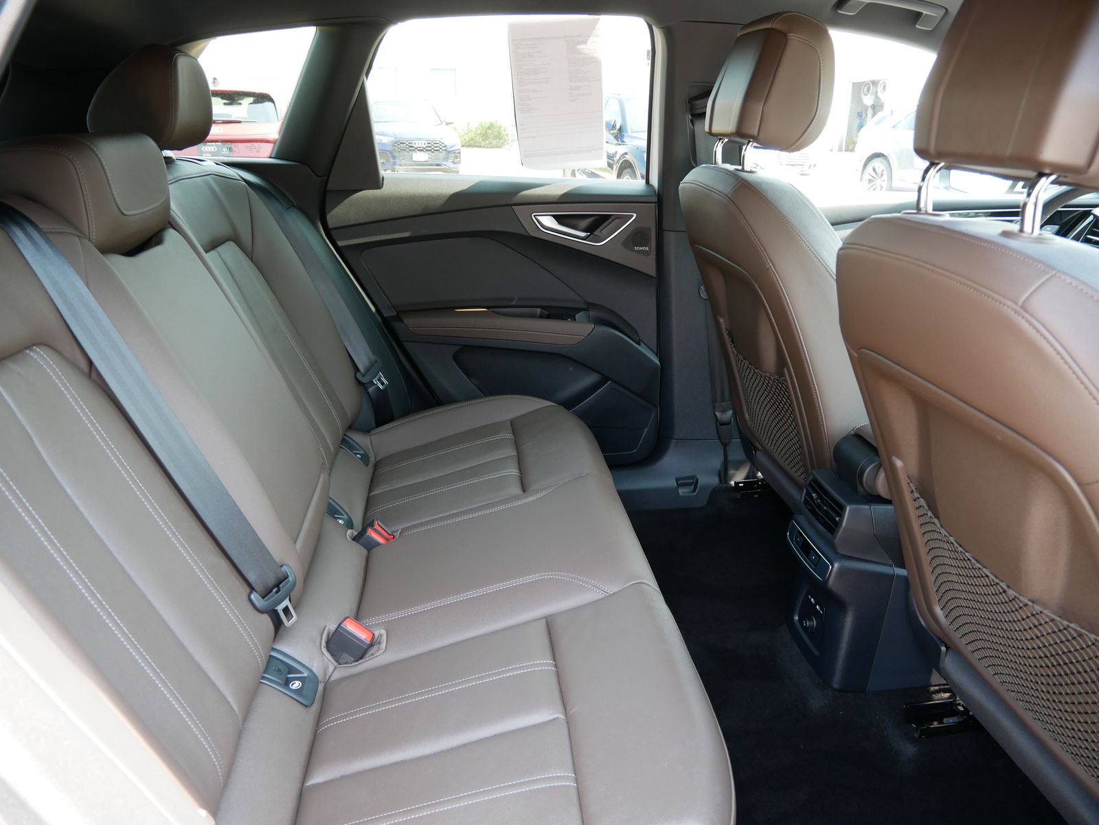 Thumbnail: 2024 Audi Q4 e-tron - 11