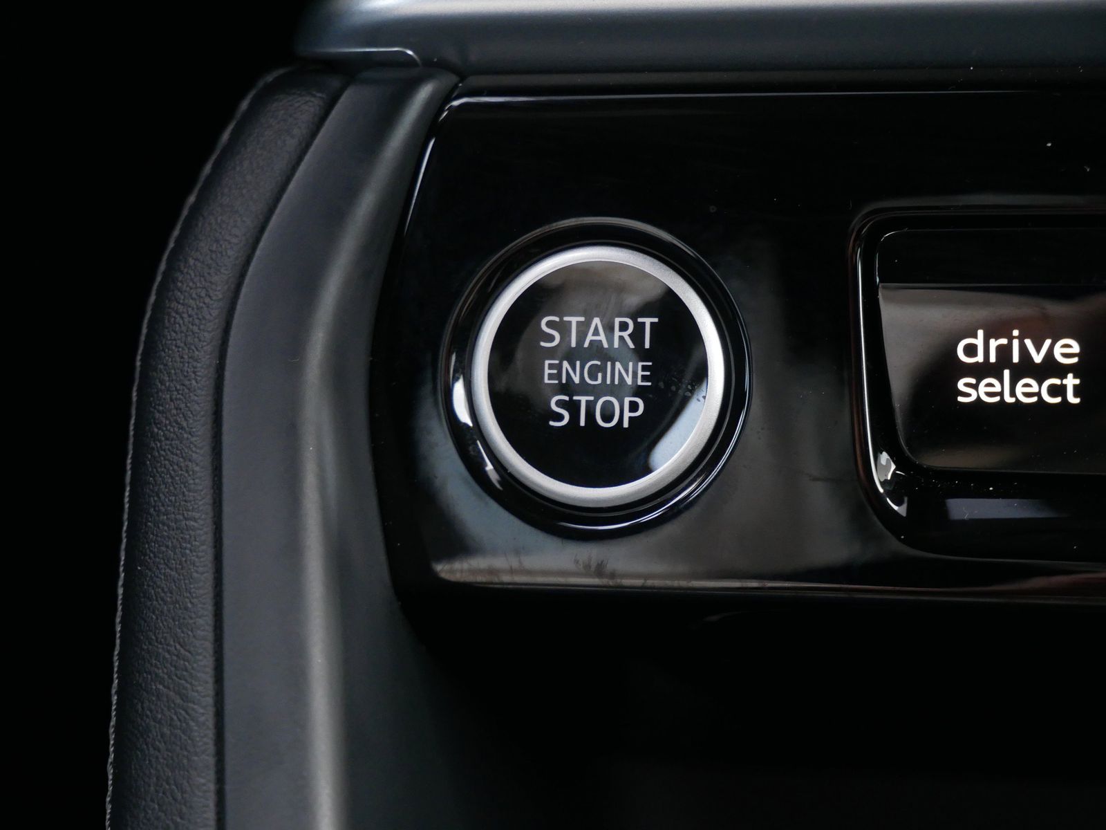 Thumbnail: 2025 Audi Q5 - 19