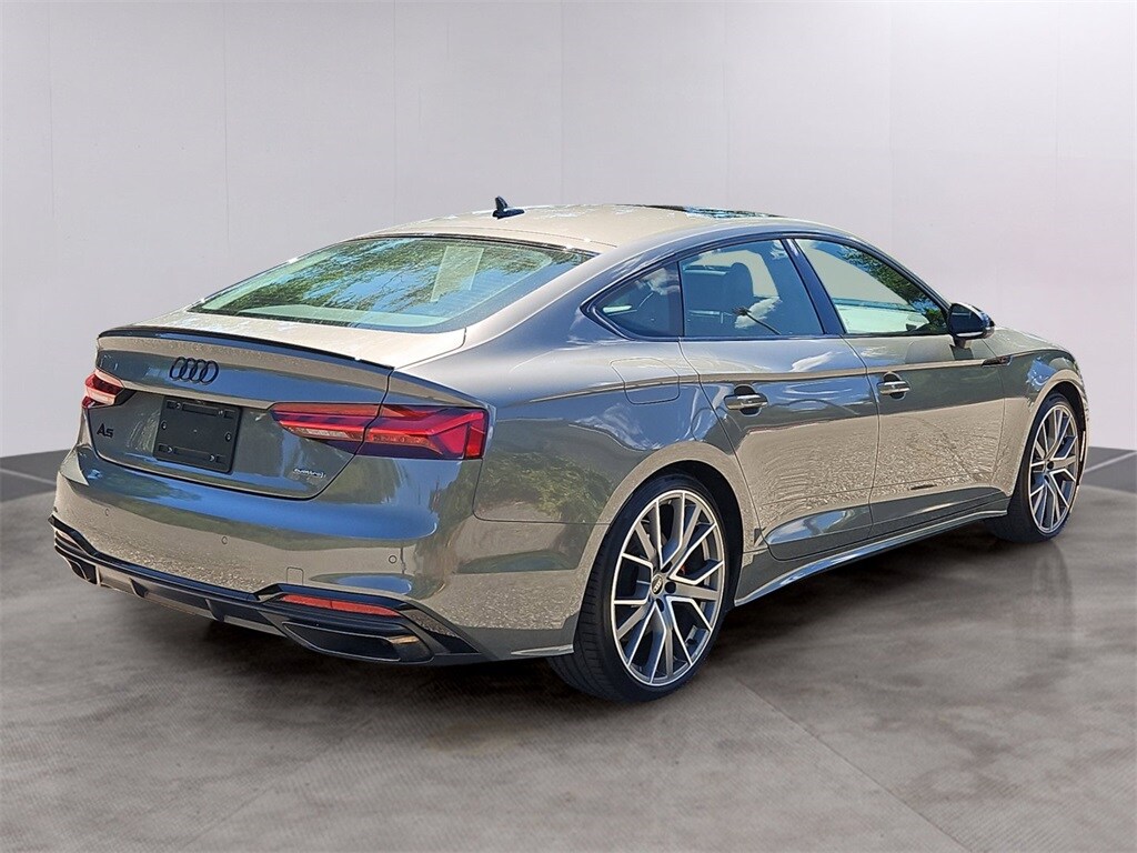 2025 Audi A5 45 S line Premium Plus photo 4