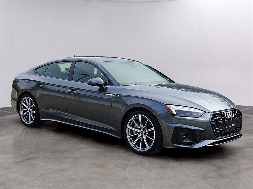 2025 Audi A5 45 S line Premium photo 3