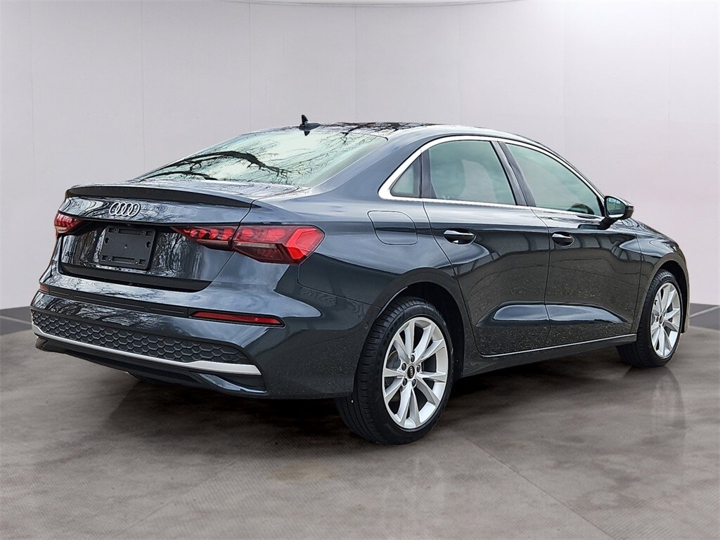 2025 Audi A3 40 Premium photo 4