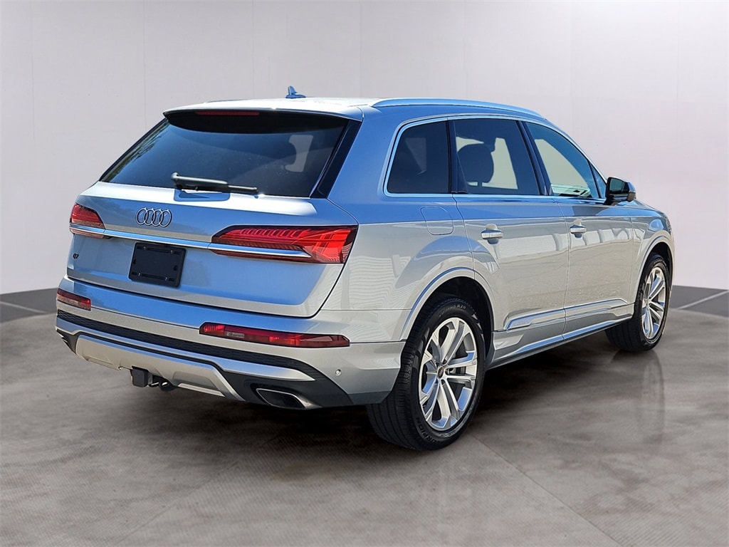 Used 2025 Audi Q7 45 Premium Plus Sport Utility