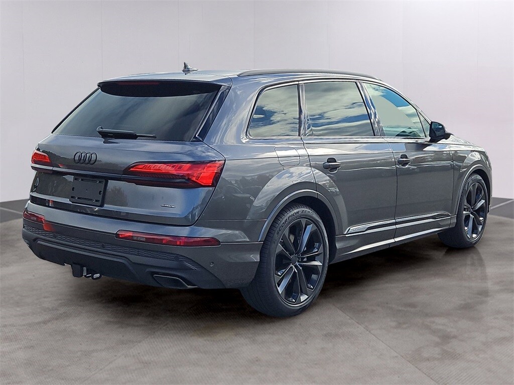 New 2026 Audi Q7 55 Premium Plus SUV