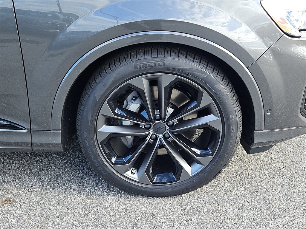 New 2026 Audi Q7 55 Premium Plus SUV