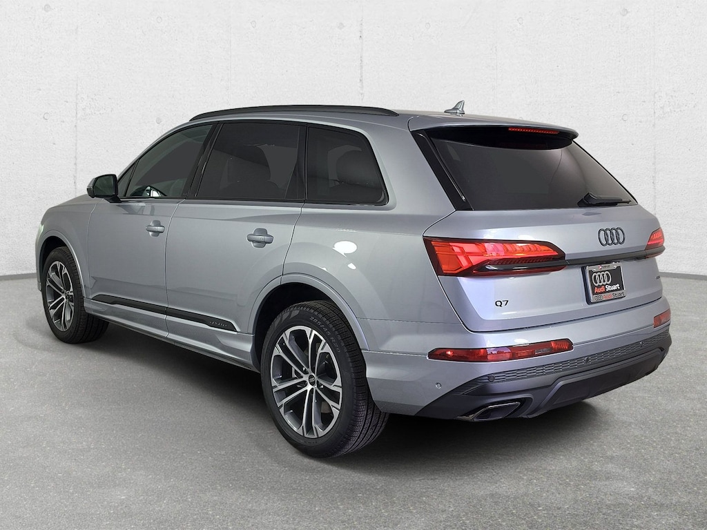 New 2026 Audi Q7 45 Premium SUV