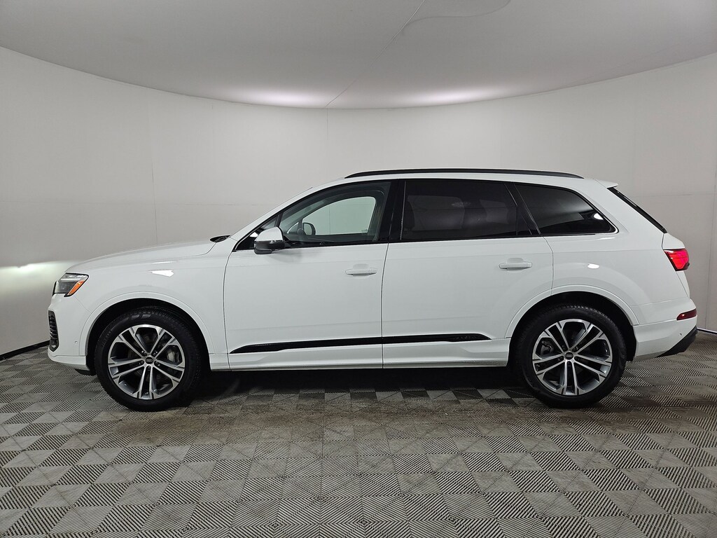 Used 2025 Audi Q7 45 Premium Plus SUV