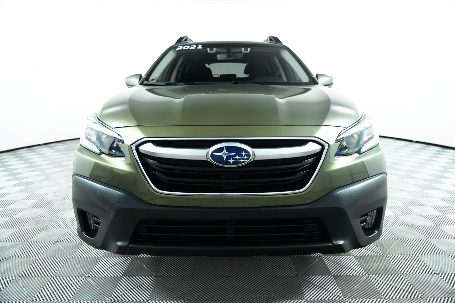 Used 2021 Subaru Outback Premium with VIN 4S4BTAFCXM3153556 for sale in Stuart, FL